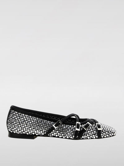 woman's ballet flat