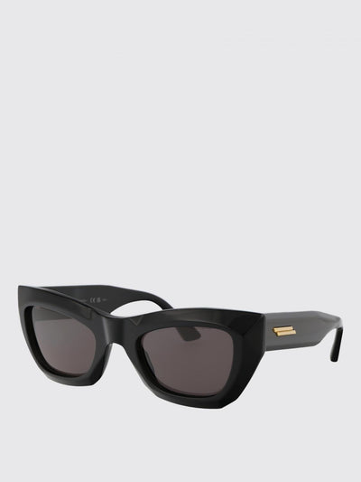 woman's sunglasses