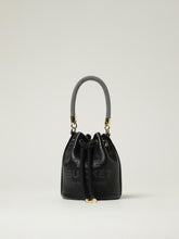 marc-jacobs-woman-s-handbag-2s3hcr058h03-black