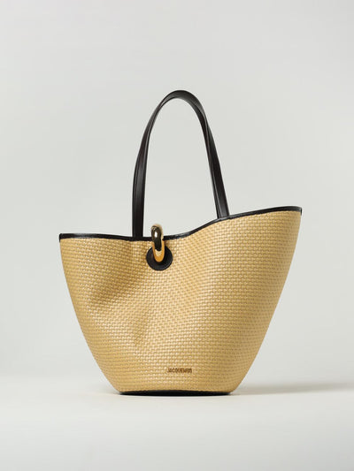 woman's shoulder bag