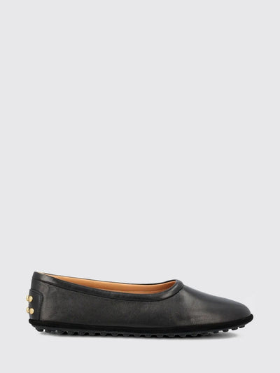 woman's ballet flat
