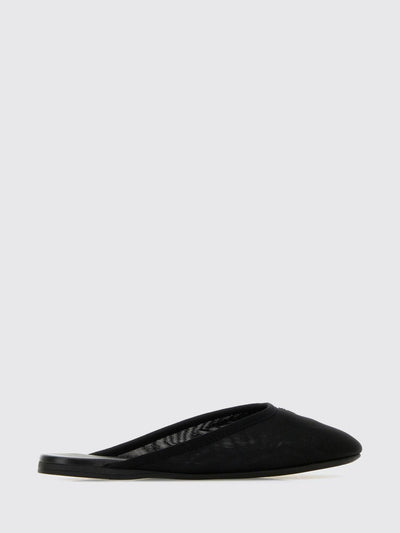 woman's flat shoes