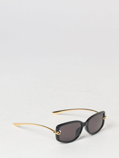 woman's sunglasses