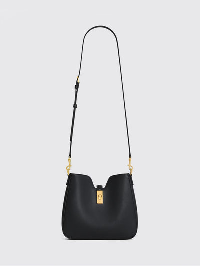 woman's shoulder bag