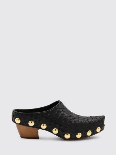 woman's shoes