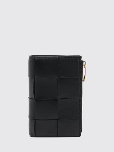 woman's wallet