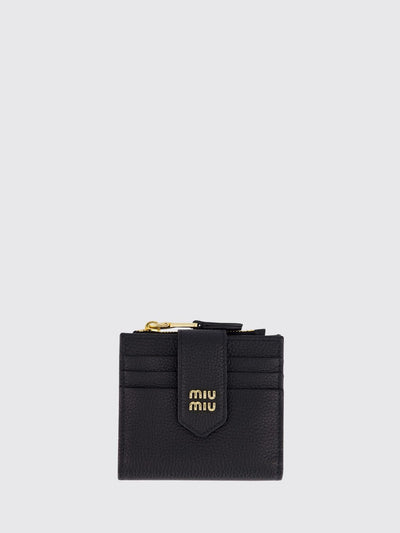 woman's wallet