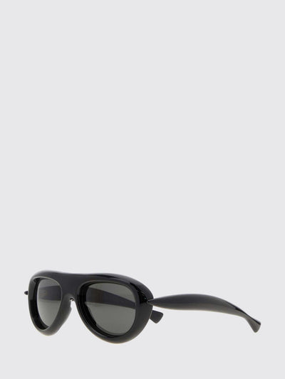 woman's sunglasses