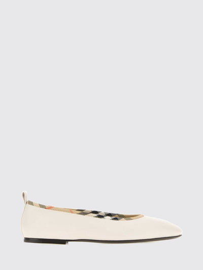 woman's ballet flat