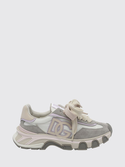 woman's sneakers
