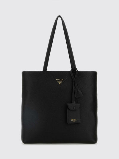 woman's tote bag