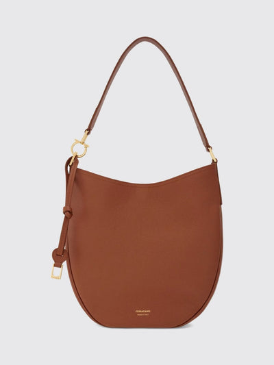woman's shoulder bag