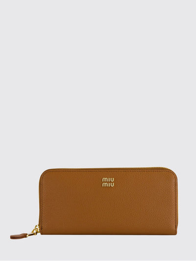 woman's wallet