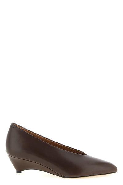 arc pumps in soft and shiny calf leather