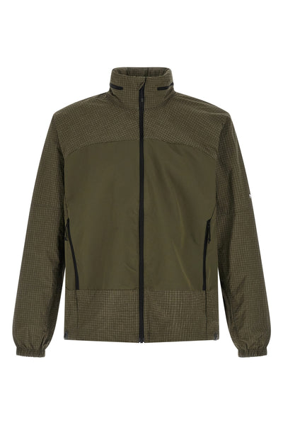 hike utility windbreaker made in lightweight and breathable flashdry(tm) fabric