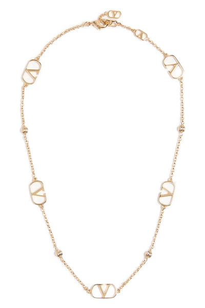 thin chain necklace