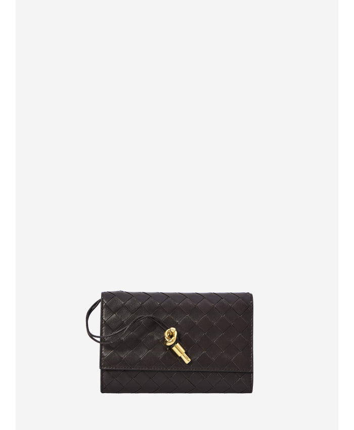 【★オシャレ★】BOTTEGAVENETA Pochette Andiamo Bottega Veneta Andiamo Pochette – Modecraze Inc.