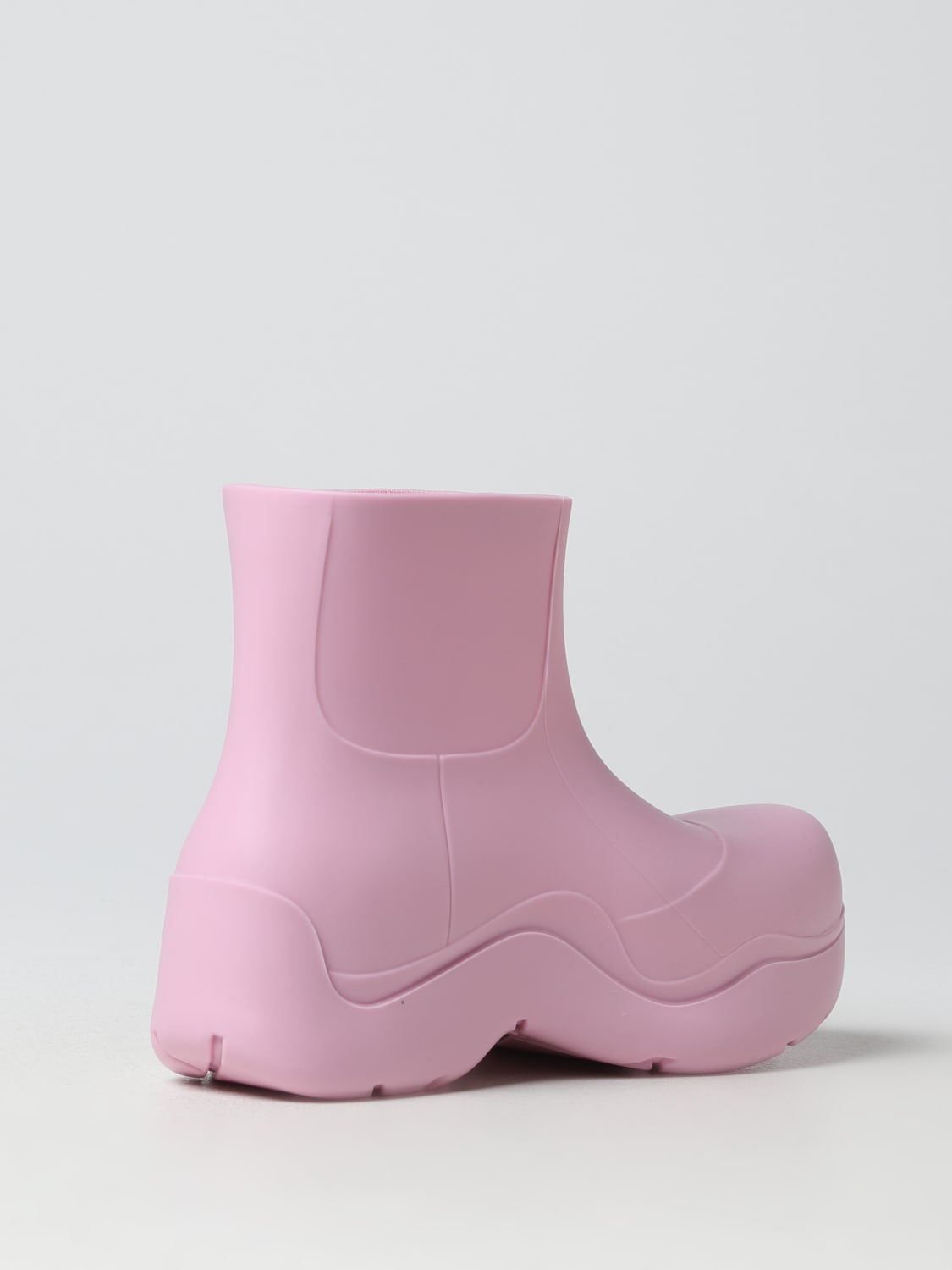 bottega veneta puddle boots in biodegradable rubber