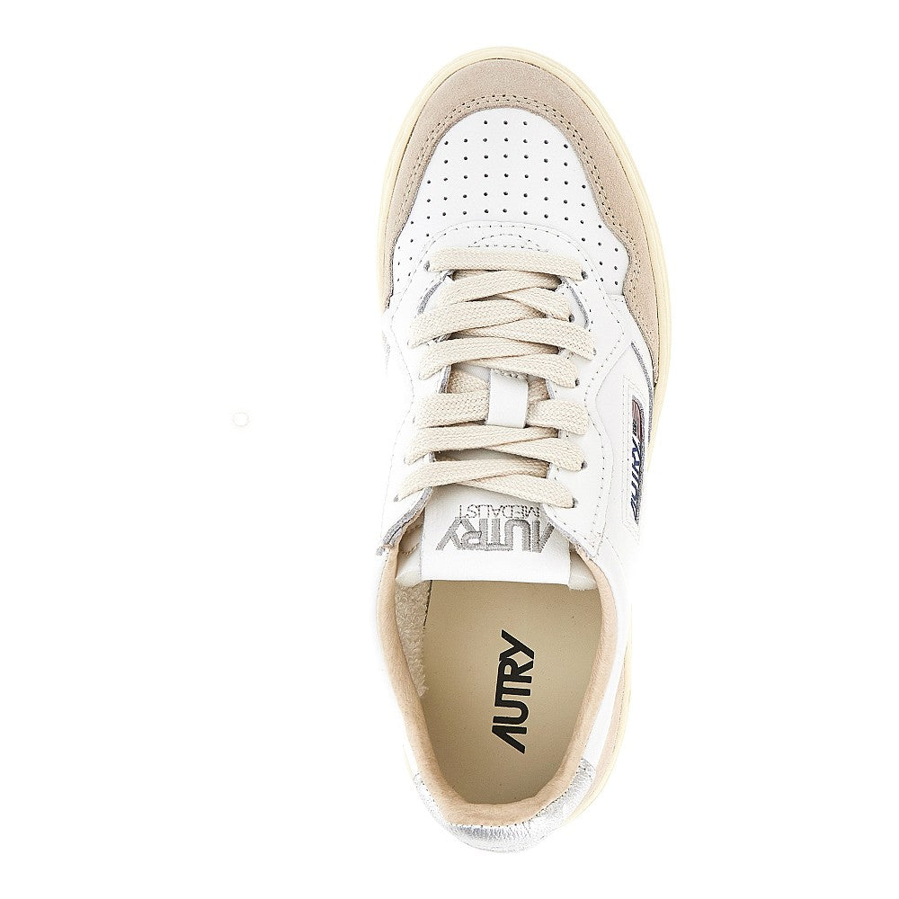 AUTRY 36 medalist low leather sneakers
