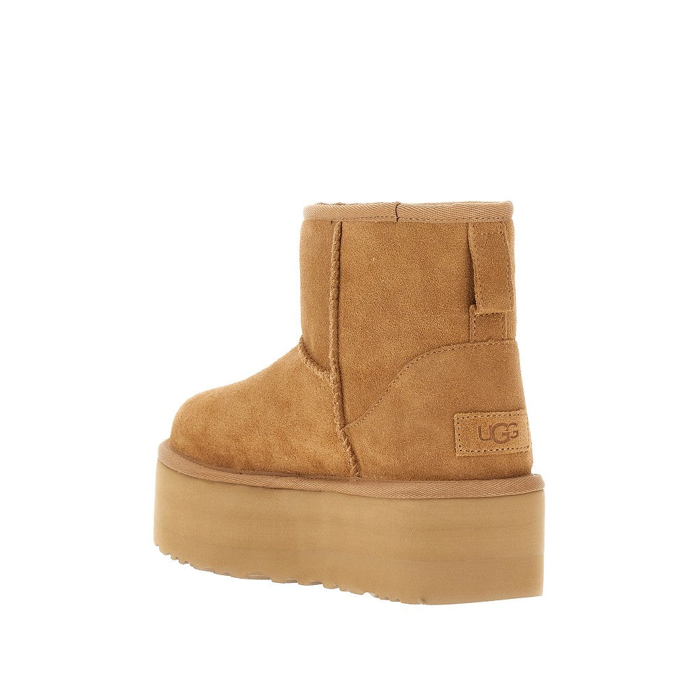 UGG 9 classic mini platform ankle boots