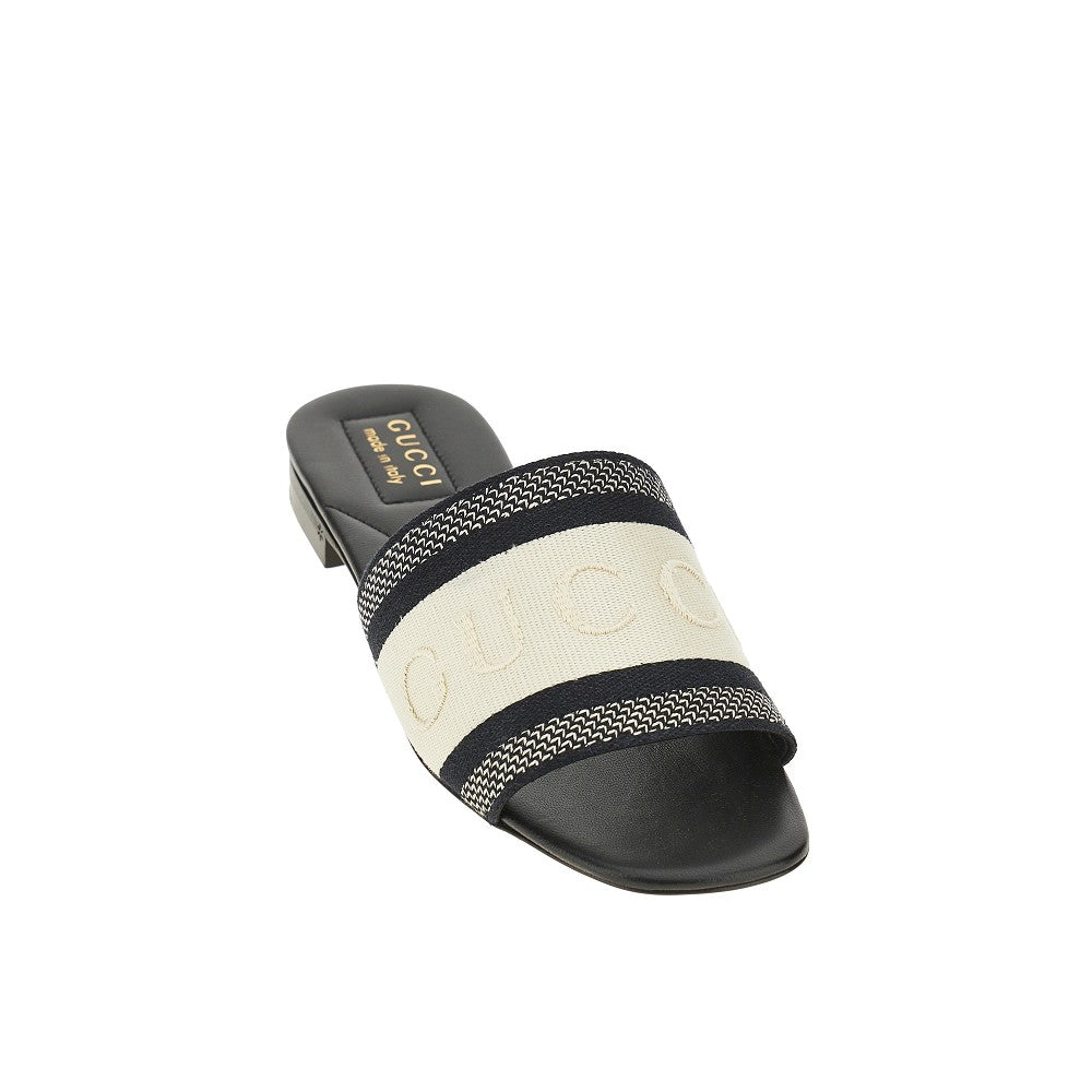 GUCCI 36 logo embroidery fabric slides