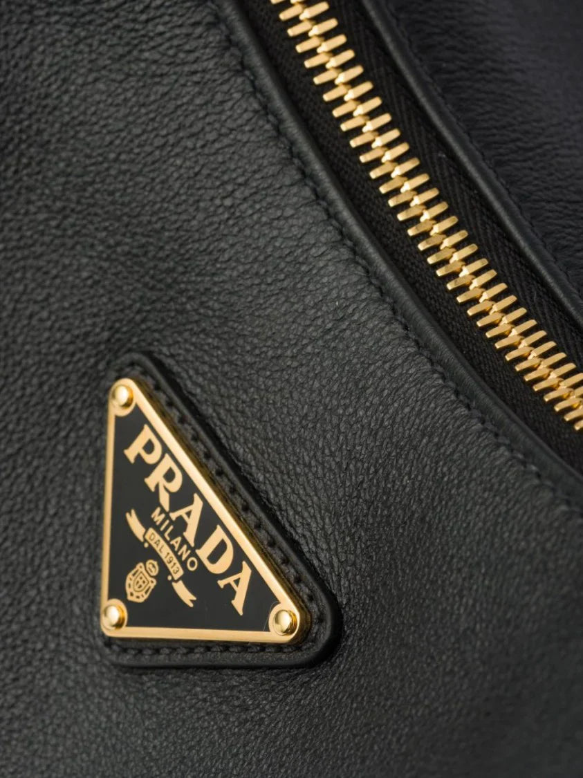 Arque Large Leather Shoulder Bag