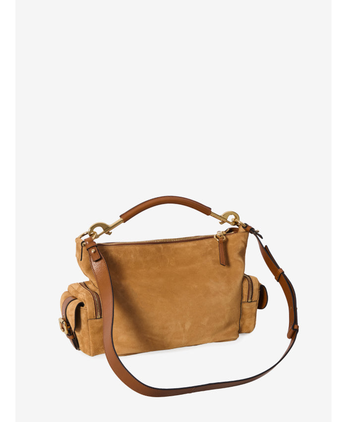 Chloe&