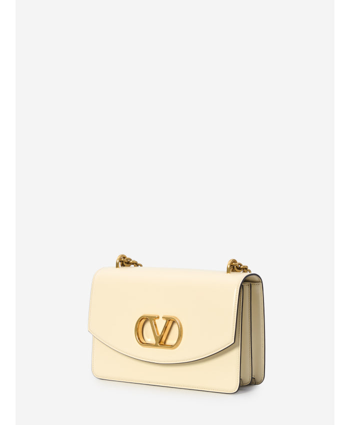 white vain shoulder bag