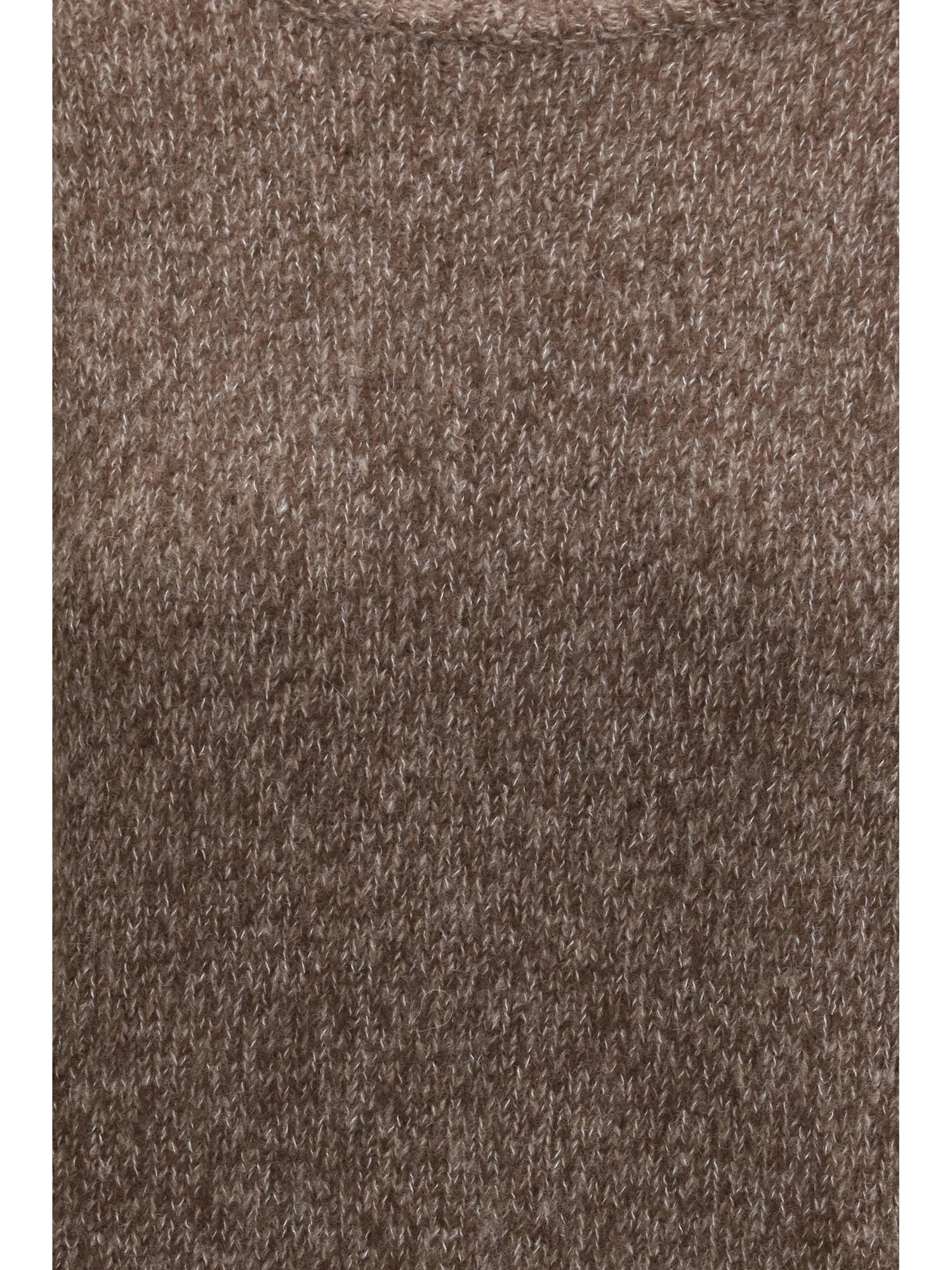 LISA YANG 1 lova sweater