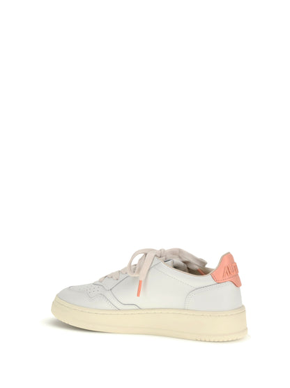 AUTRY 37 medalist low leather sneakers 