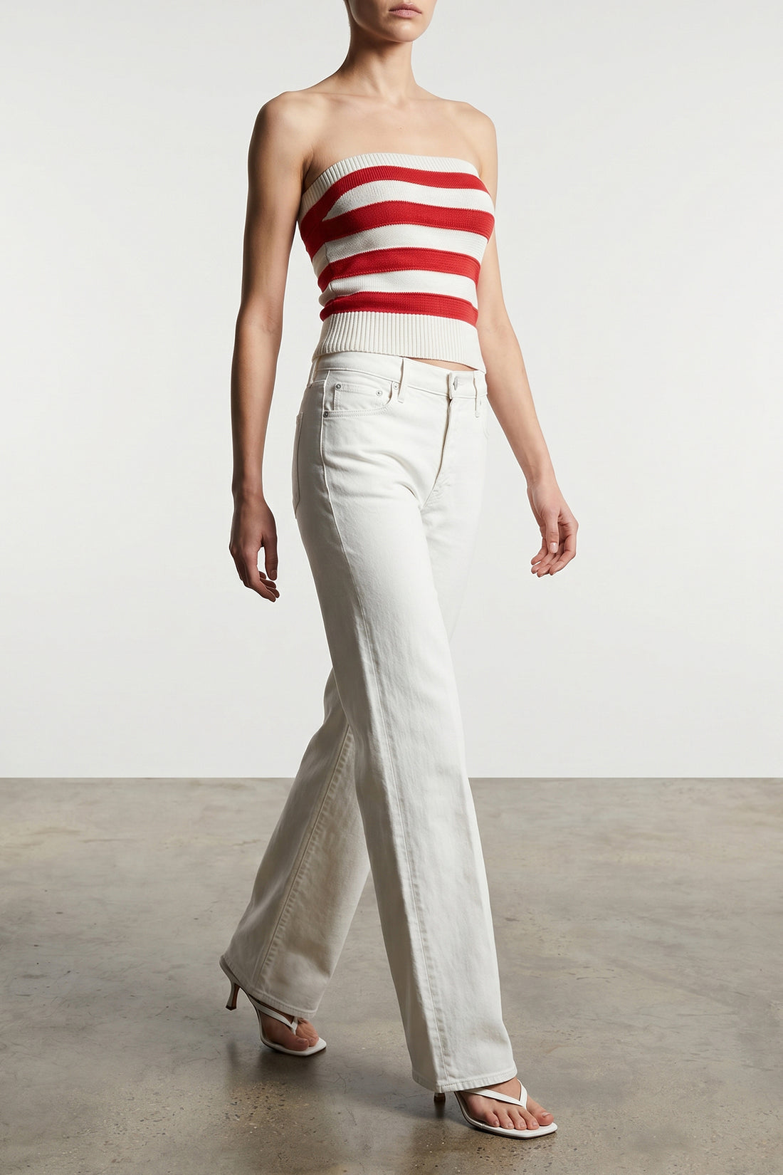 MOTHER 24 the kick it jeans in slightly stretch cotton denim