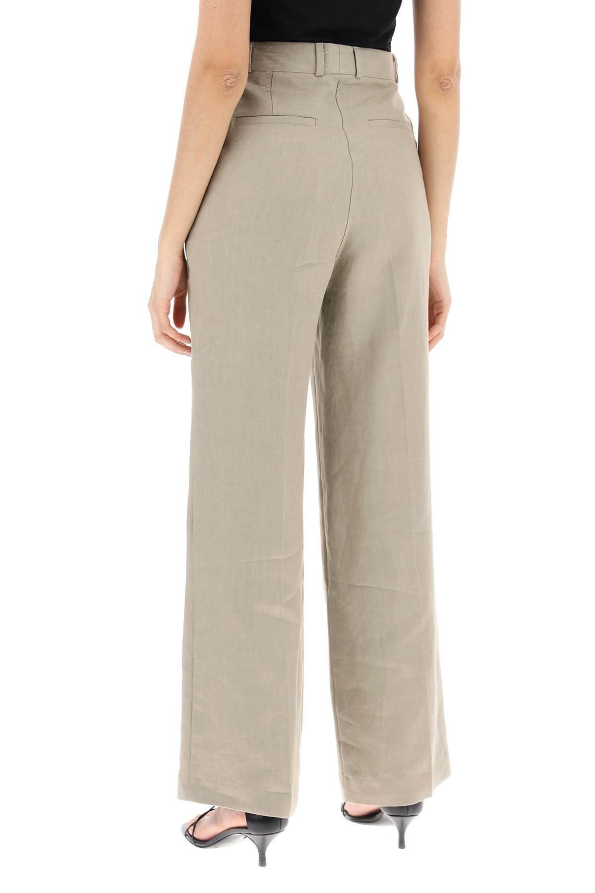 wide-legged pirate pants for women