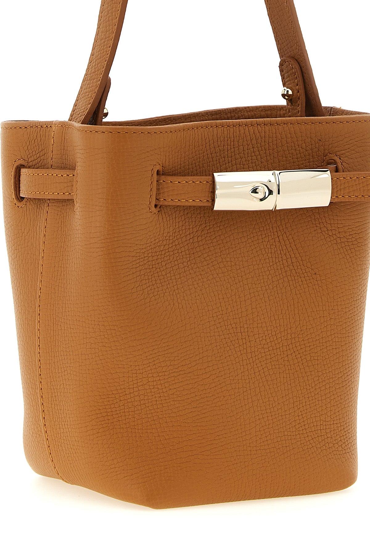 the longchamp xs le smart bucket bag redefines the codes of everyday leather goo