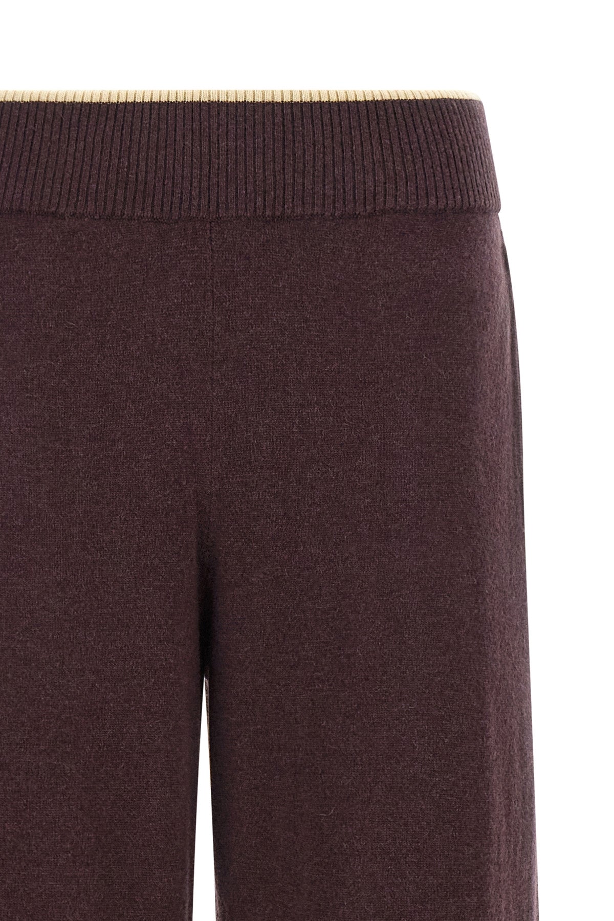 the knitted trousers pinko define a relaxed silhouette through wide and fluid vo