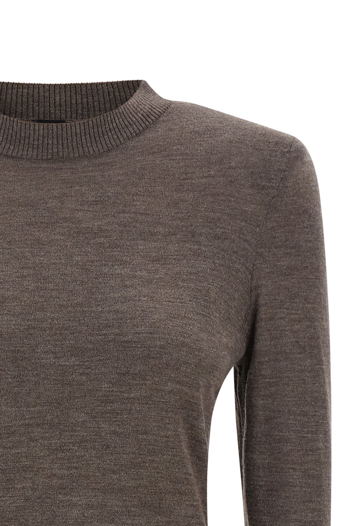 the pinko mesh defines an essential silhouette through a pure merino wool constr