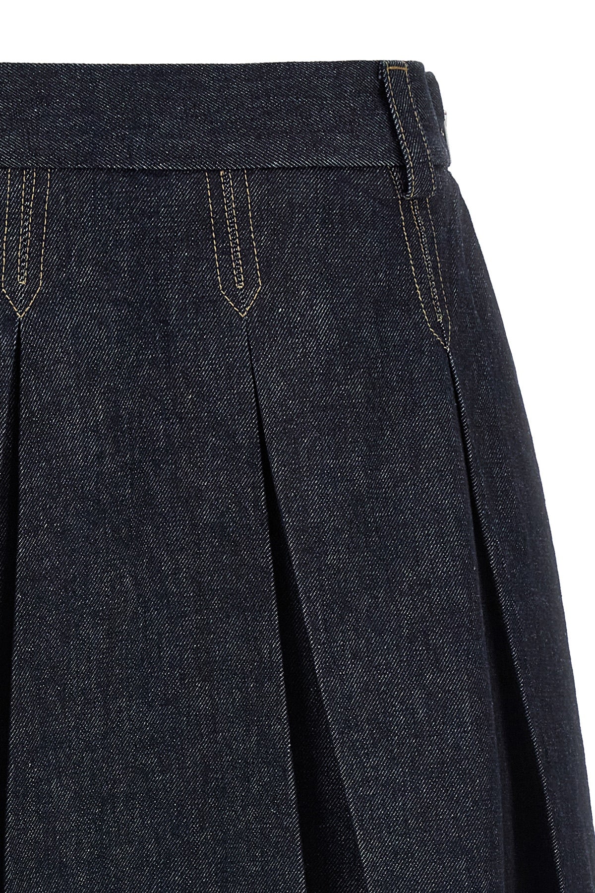 the midi skirt tela charlotte features a flared silhouette defined by deep sar