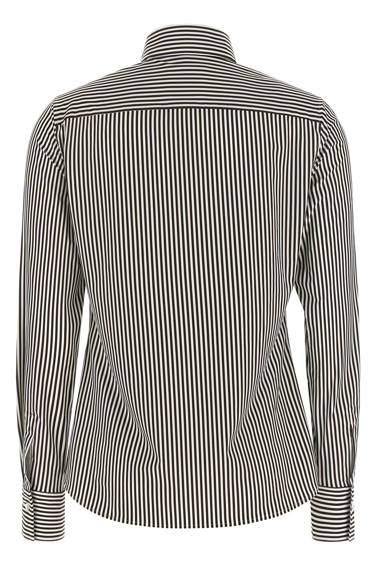 the sarakt xacus shirt from the active line redefines the daily wardrobe thr