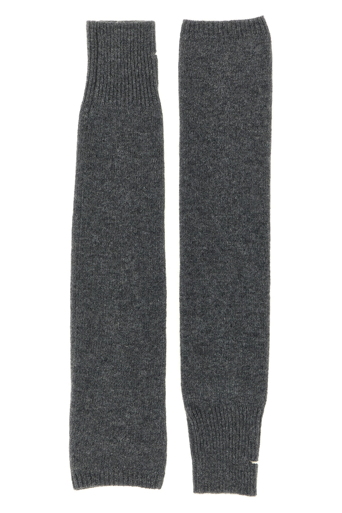 NUDE OS the nude sleeves redefine the concept of winter accessory through an essential a
