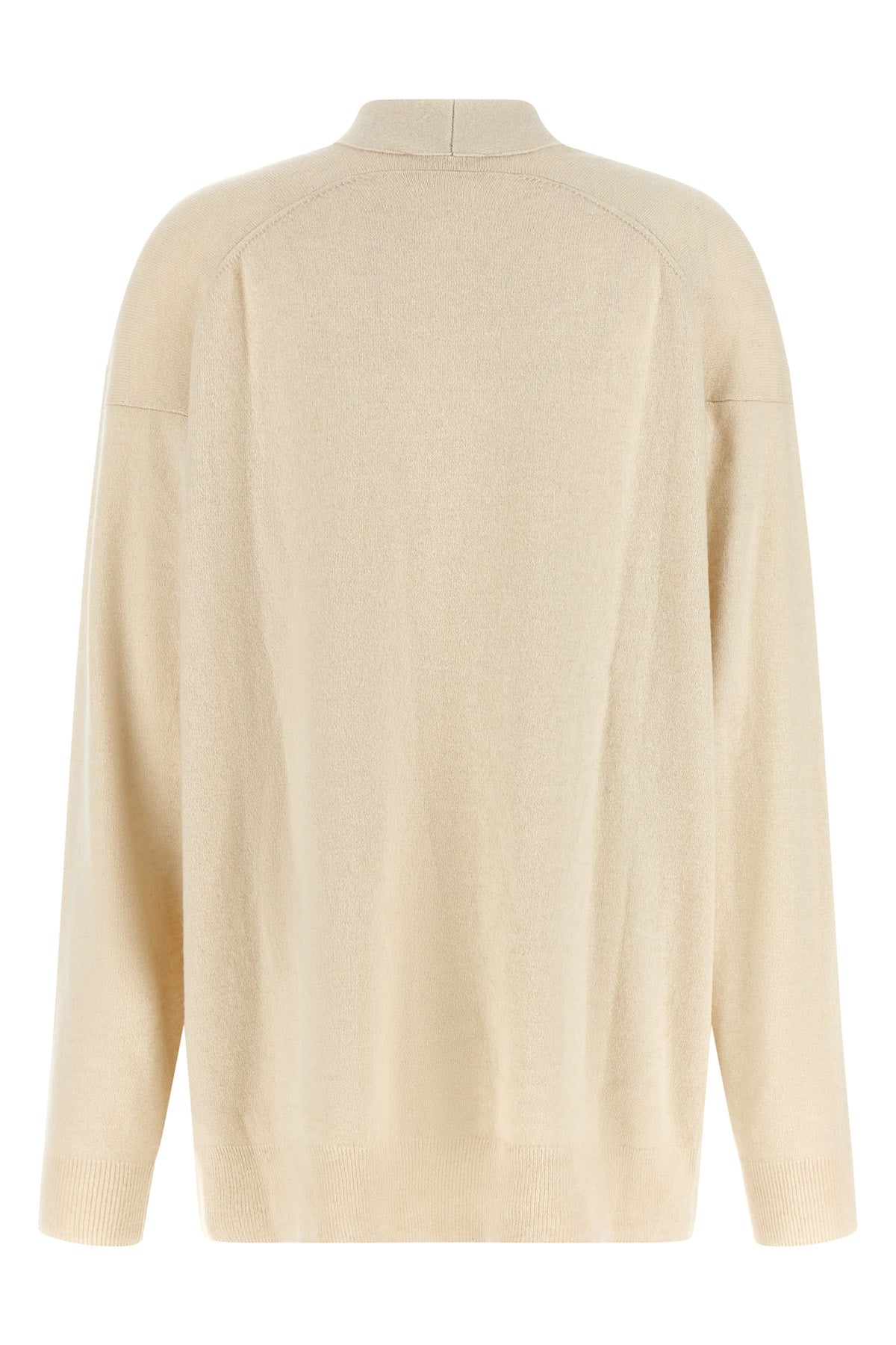 the (nude) knit redefines the volumes of contemporary knitwear