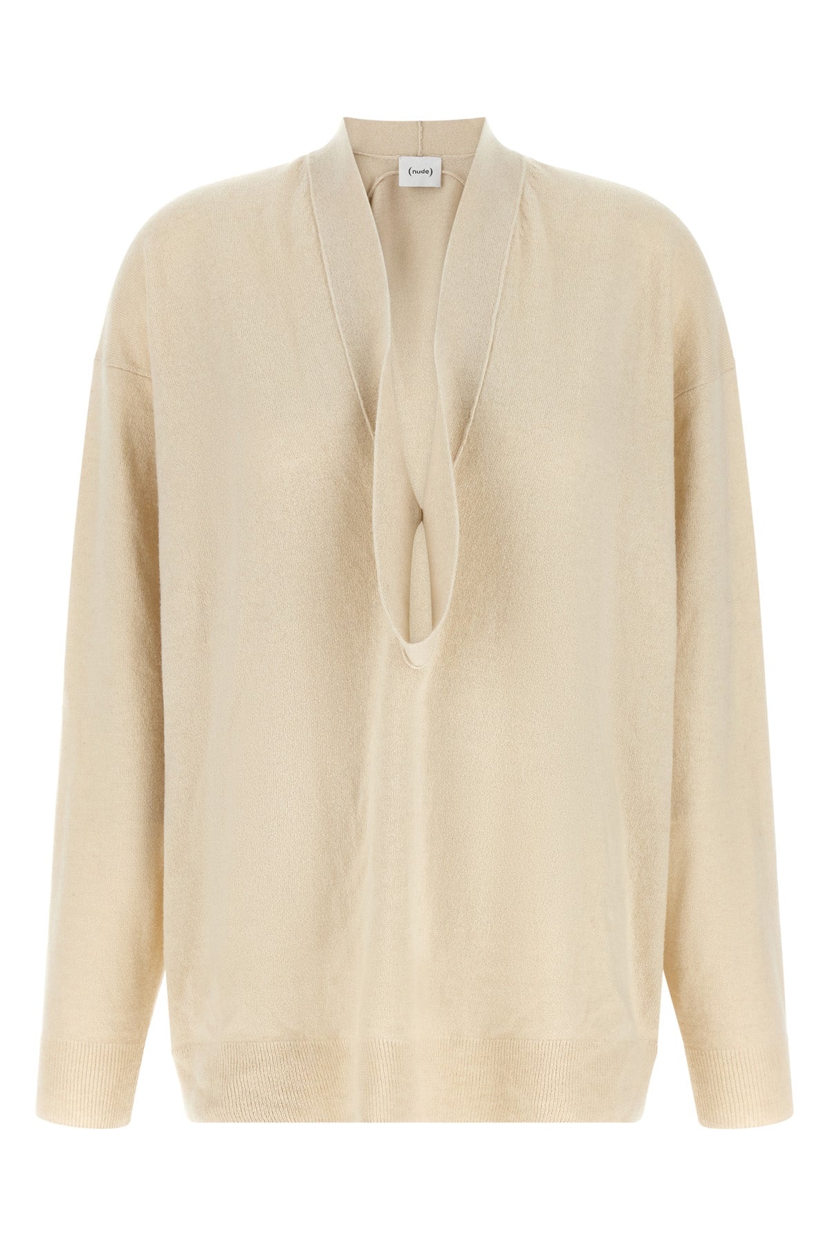 the (nude) knit redefines the volumes of contemporary knitwear
