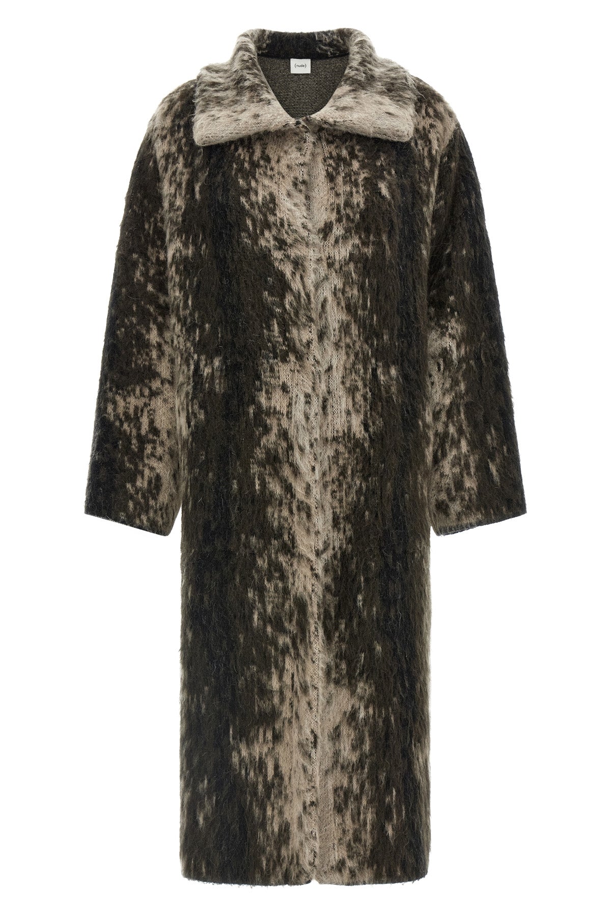 the nude coat redefines the volumes of contemporary outerwear through a straight