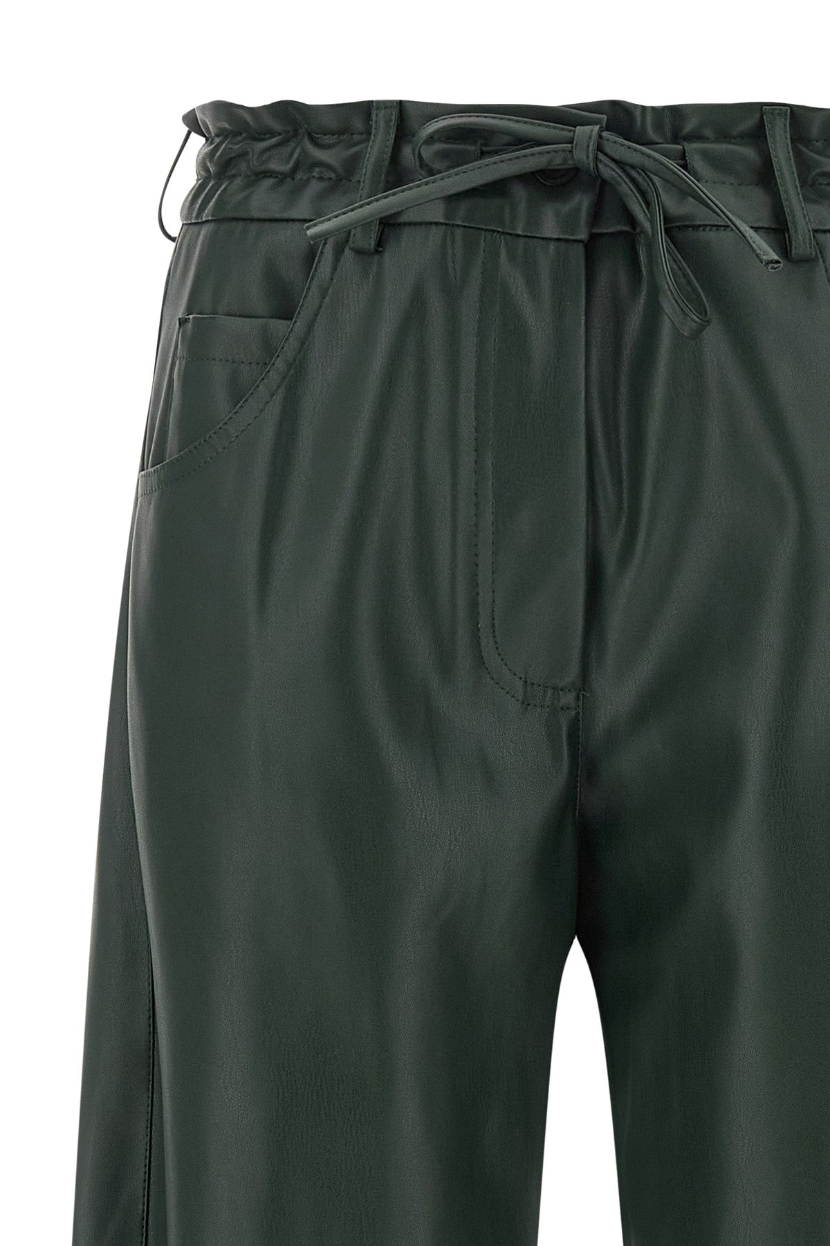 nude pants redefine the concept of volume through a wide and relaxed silhouette