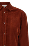 the nude shirt redefines the codes of everyday wardrobe through a relaxed silhou