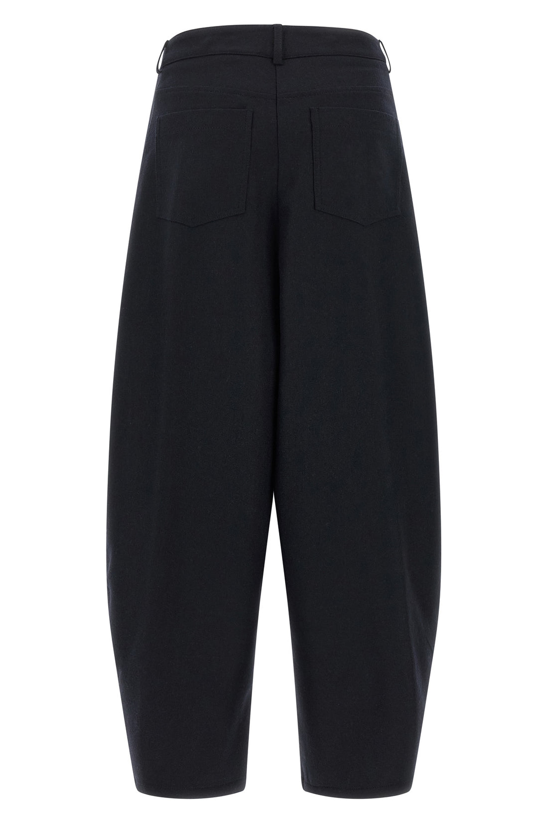 NUDE 38 the nude trousers redefine the volumes of the daily wardrobe through a barrel-sh