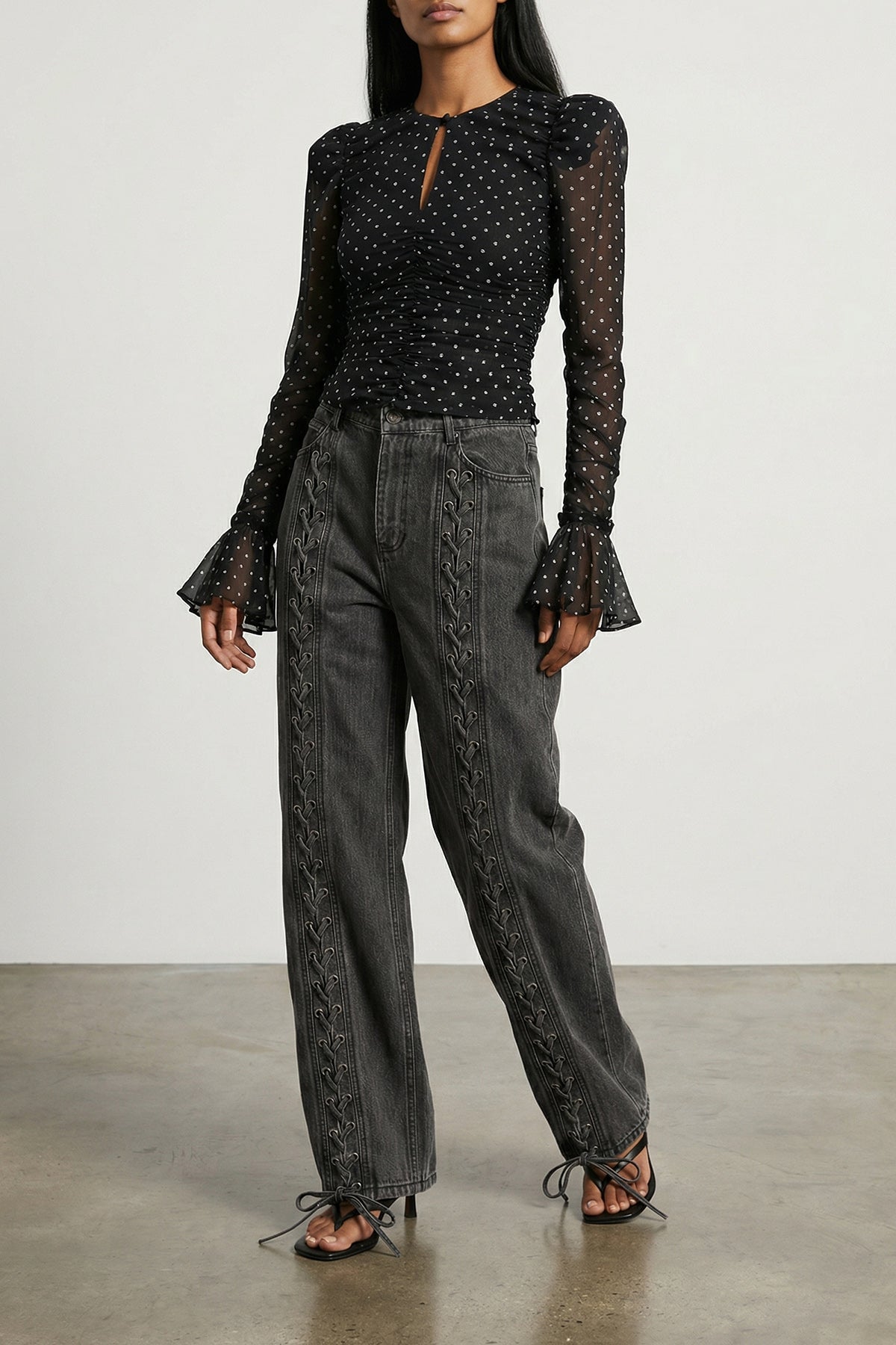laced leg high waist
