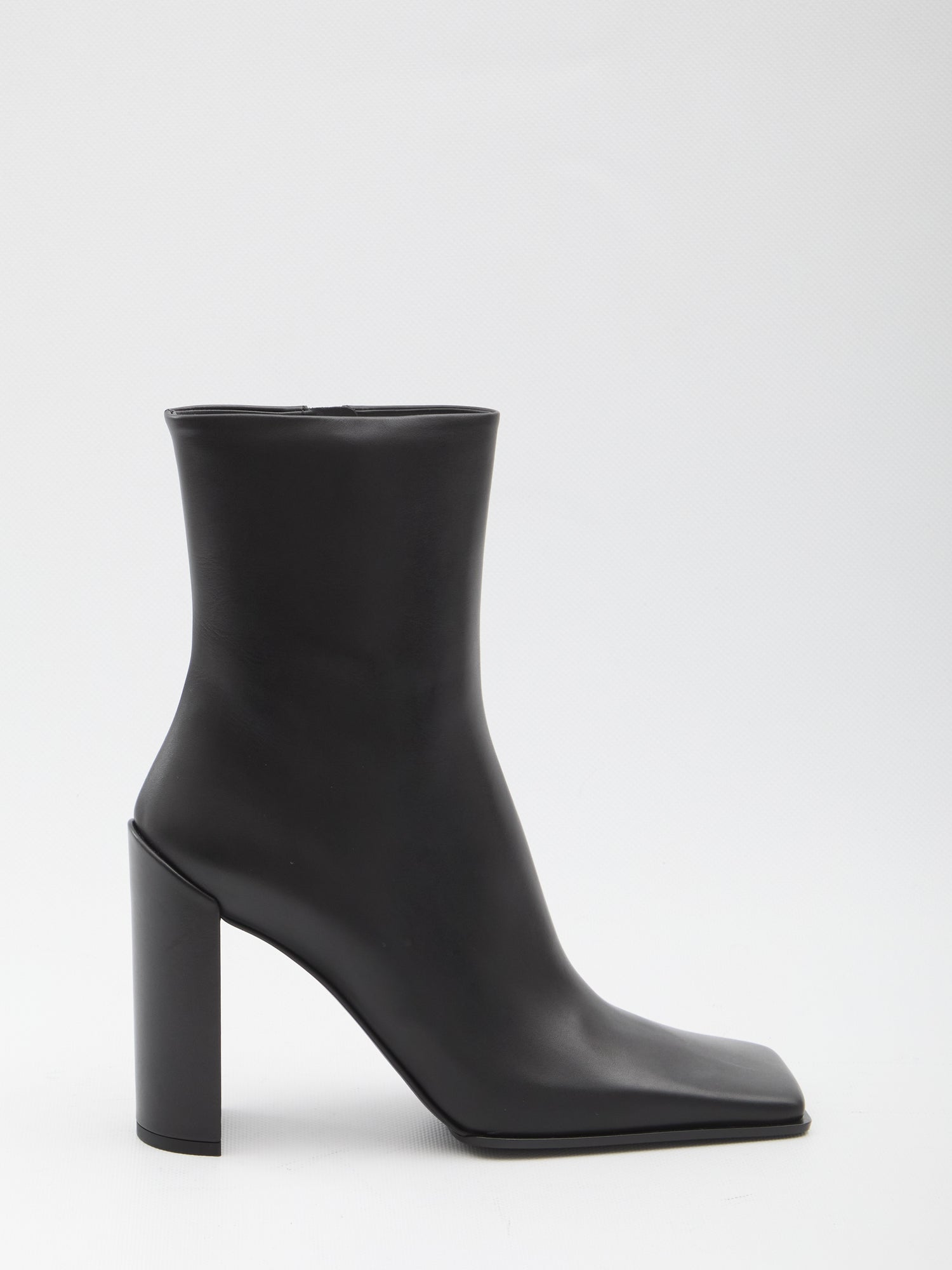 ALAIA 36 square-toe ankle boots