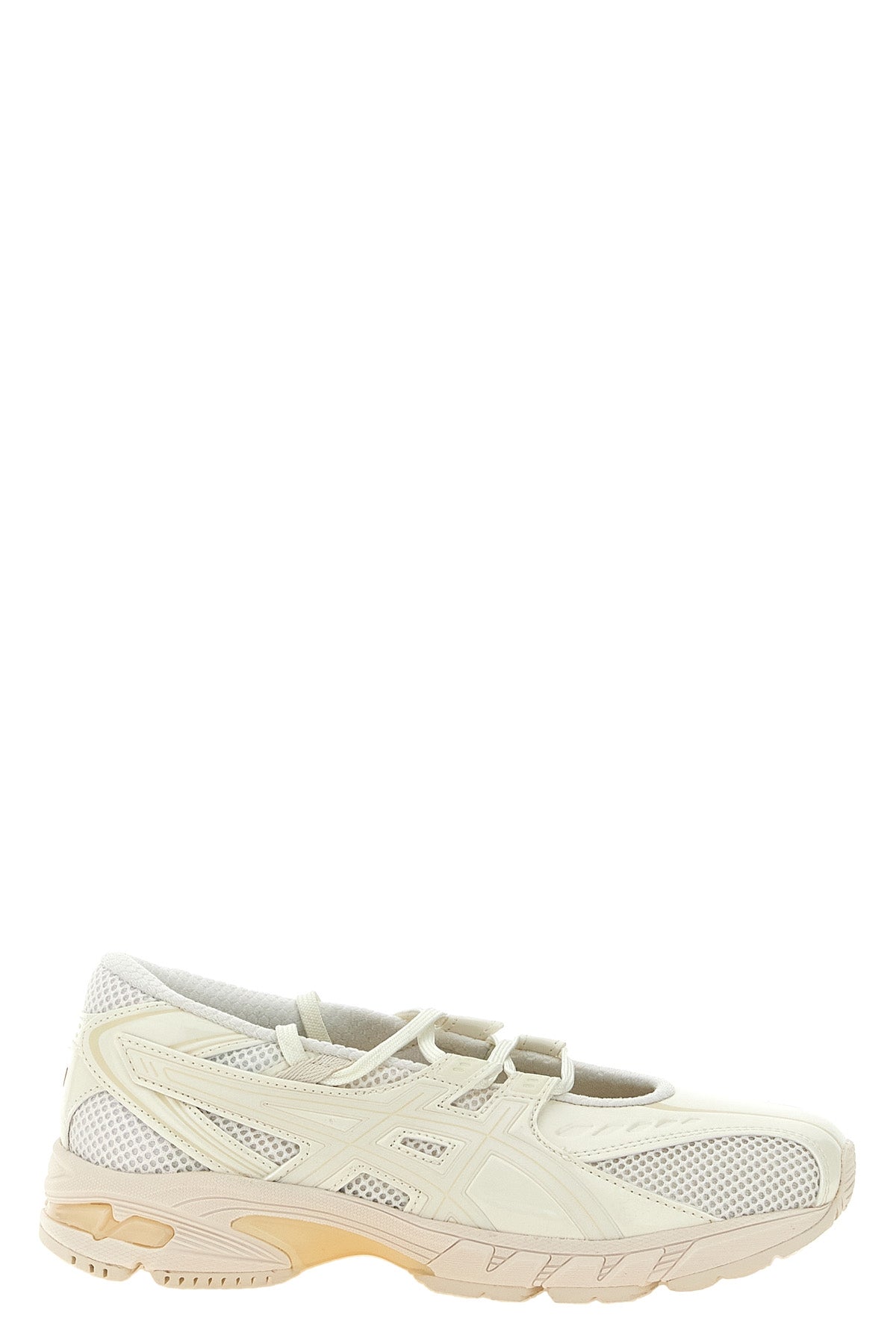 the gel-ds trainer sp asics sneaker redefines the codes of sports footwear by