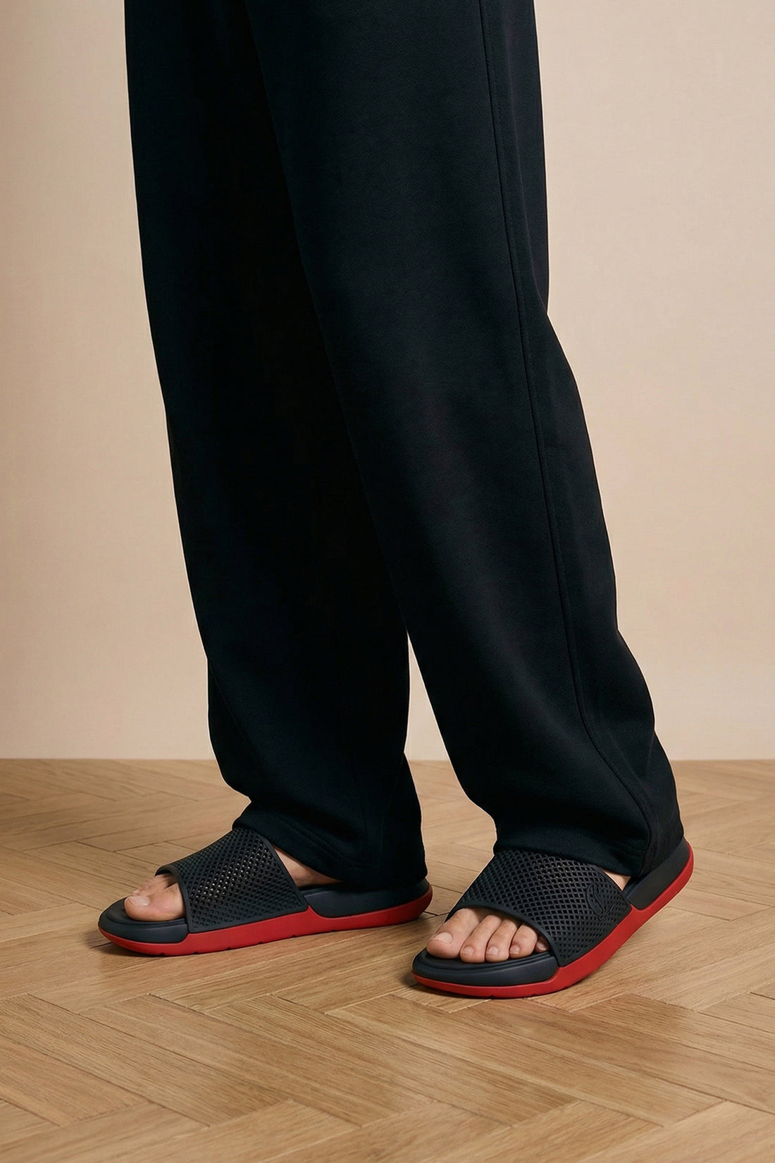 CHRISTIAN LOUBOUTIN 42 easy breezy rubber mules