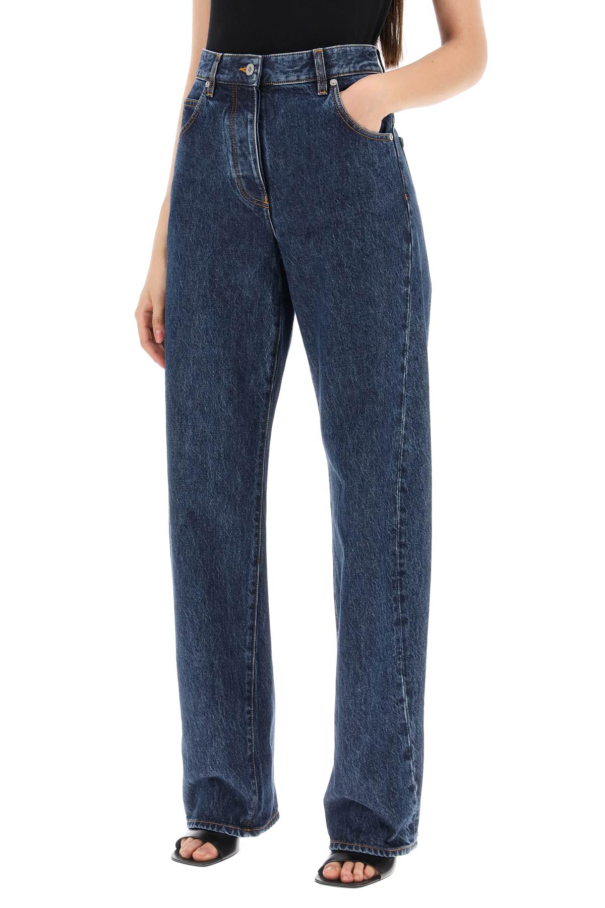 jeans with shaped seams