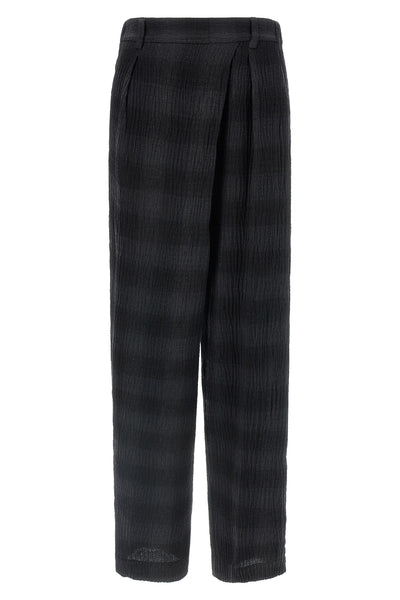 the tela victor trousers redefines the codes of contemporary tailoring through
